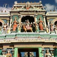 Front View of Sri Vadapathira Kaliamman Temple Building Image ...