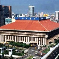 漫步古建築,發現台北新風情,大時代的變遷-台北火車站::TRSHOP www ...