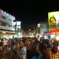 Thailand Explorer: Chiang-Mai''s Wualai Road Saturday Night Market