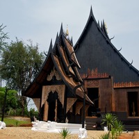 Black and White Temple, Chiang Rai, Thailand | NeoVagabond