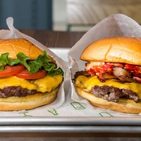 Chicago gets its first Shake Shack - Chicago Tribune