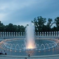 File:National World War II Memorial at dusk 3.jpg - Wikimedia Commons