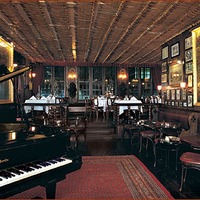 Keens Steakhouse . . . Lincoln Room